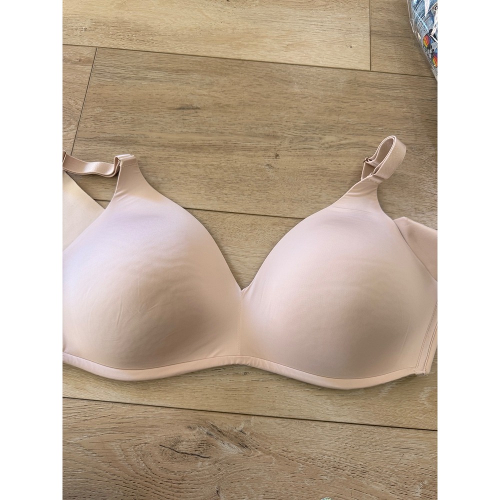 Soma Vanishing 360 Wireless Bra 40DD Nude Beige Full Coverage Smooth Back 263